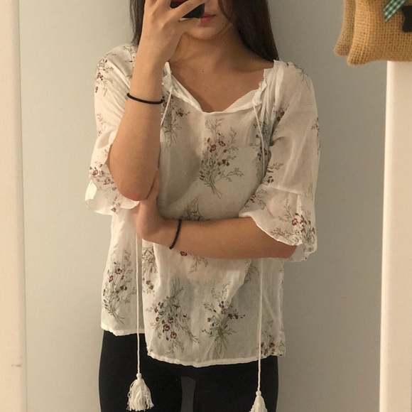 White floral mesh front tie shirt ❤️ XS/S - Picture 1 of 4